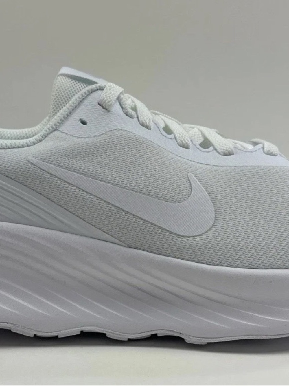 Nike Promina Womens 9.5 White Pure Platinum Athletic Shoes Sneakers FV6343-100